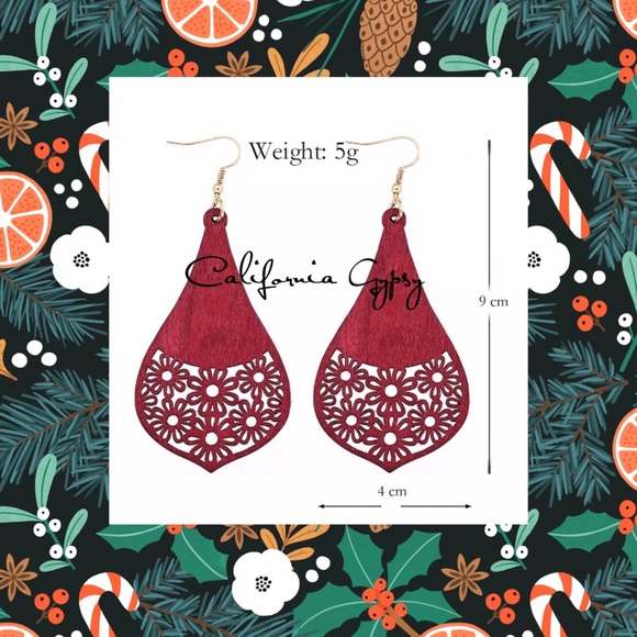 LAST ONE Wood Floral Bohemian Earrings - Picture 4 of 5